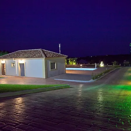 Ameadros Vila Mantzavináta