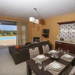 Villa Ameadros Mantzavinata